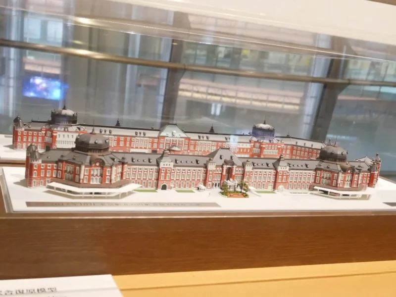 東京駅舎の模型